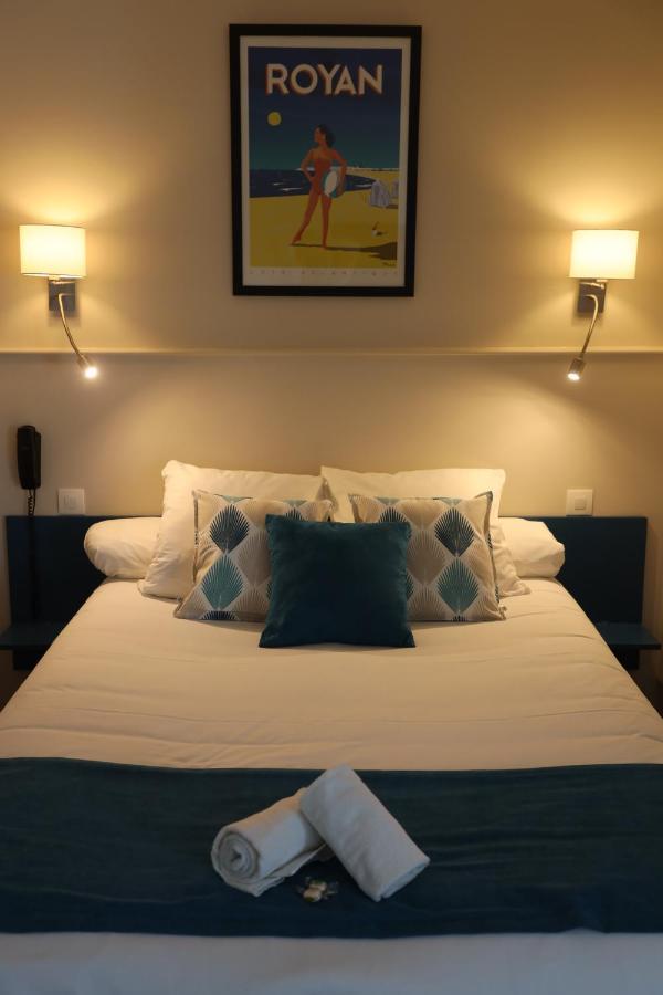 Un Hotel Sur Le Port 拉罗歇尔 外观 照片